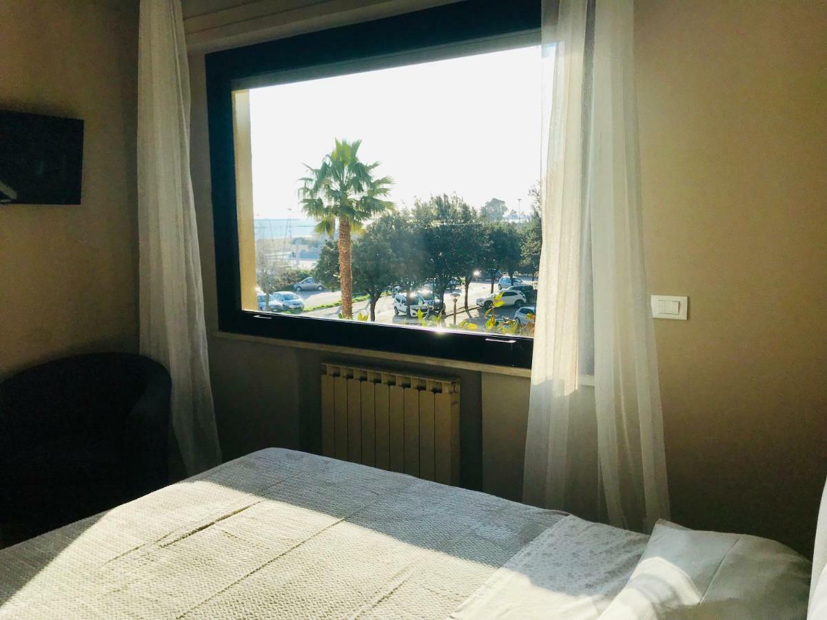 Masa Appartamenti Pescara Buitenkant foto