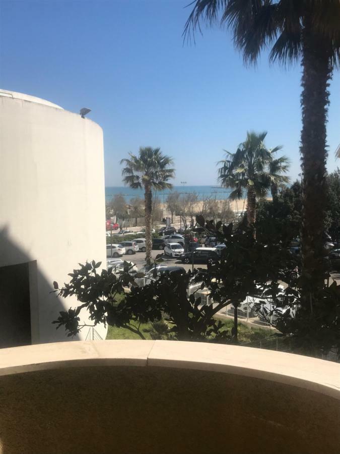 Masa Appartamenti Pescara Buitenkant foto