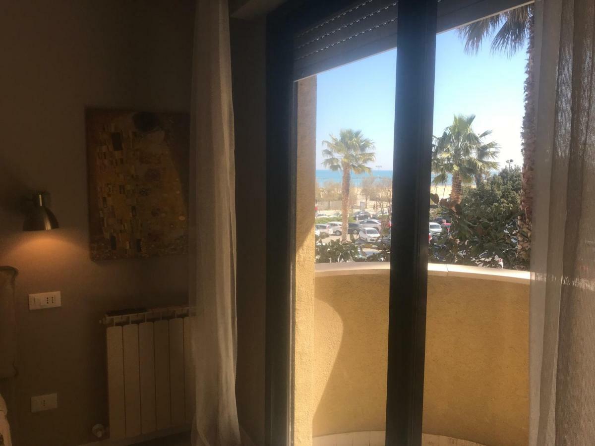 Masa Appartamenti Pescara Buitenkant foto